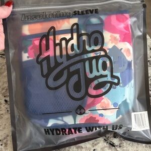 HydroJug Sleeve with Colorful Floral Pattern